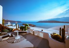 Khác 4 Dali Dots N′ Leopard Lake View Hotel