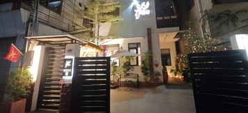 Others 3 Phoenix BIoom Inn