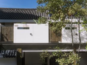 Others 4 Dali Ancient City Pedestrian Street Meishu B & B (Red Longjing Shop)