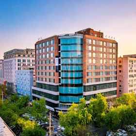 Hotel Exterior 1 Gaozhou Yayuan Theme Hotel (Letian Hot Spring), 四季酒店 Hotels