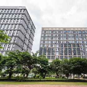 Hotel Exterior 1 Guangzhou Nuanju Film and Television Theme Apartment, Vienna Hotel Parking Lot Hotels