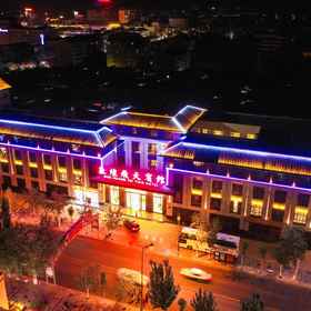 Hotel Exterior 1 둔황 페이톈 호텔, Dunhuang Int'l. Hotel-Parking Lot 호텔