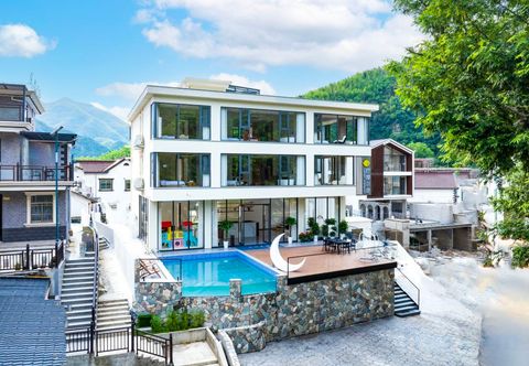 其他 Yunqi Lemon · Petrichor Mountain-View Villa · Rafting & Stream Trekking · Family Waterfront Cottage