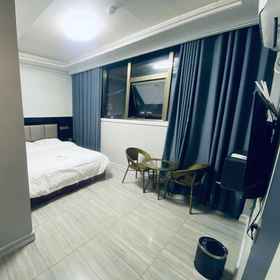 Logo 1 Khách sạn Four Seasons, Khách sạn Kim Sa