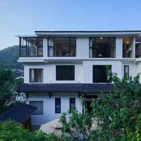 Hotel Exterior 1 Zebao‘s Home Wabi-sabi The cherry falls Hotel, Le Meridien Binjiang Shirong Hotels