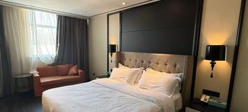 Others 5 Minghu Yuejing Hotel (Jinan Daming Lake Chaoran Tower)