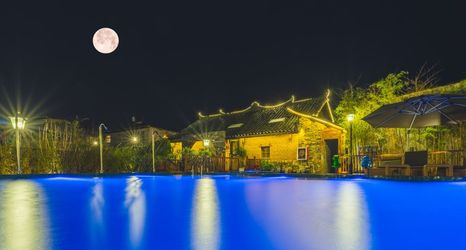 Others 2 Future Homestay (Xingyi Wanfenglin Store)