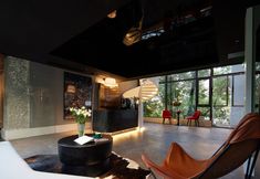 Lain-lain 5 funchill hotel