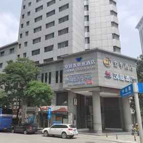Hotel Exterior 1 Crossing E-sports Hotel (Dalian Railway Station Qingniwa Bridge), 칭니와차오 호텔