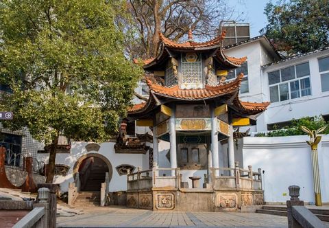 Khác mianshan reception center