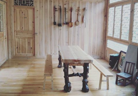 Lain-lain Liping Qiansanxu Xinlou Inn