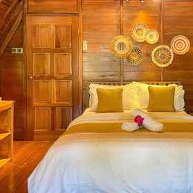 Hotel Exterior 1 Golden Chenang Village, โรงแรม & ที่พัก Arch Studio Gallery