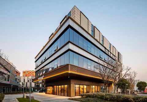 Others JI Hotel (Shanghai Pudong Waigaoqiao Zhouhai Road Subway Station)