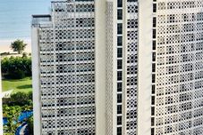 Others Sharing tide and beautiful sea view