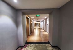 기타 7 Wanye Hotel (Shenzhen Dongmen Pedestrian Street Sunbu Subway Station)