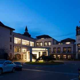 Logo1Jinzhou Deshibao Hotel，锦州市博物馆飯店