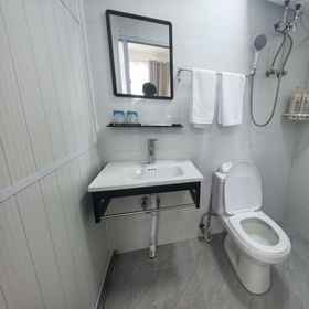 Hotel Exterior 1 Shanghai Fujia Hotel (Huashan Hospital), Caofeng Dormitory Hotels