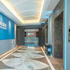 Hotel Exterior 1 Ai E-sports 호텔 (상해 재경 대학교 지하철역 지점), Shibei 1 Center Garage 호텔