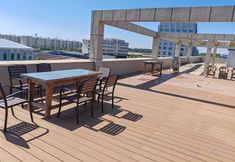 Others 7 Yulongze Business Club