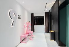 Others 6 Aili cinema Zhenxuan Hotel (Haiken Plaza store, haixiu Middle Road, Haikou)