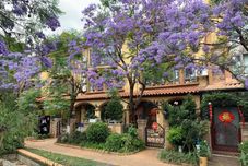 อื่นๆ Nine Night at the Inn