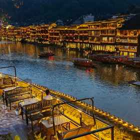 Hotel Exterior1Fenghuang and others Riverview Inn,龙山县飯店