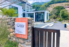 Lain-lain 2 Mountain Lodge among Stones