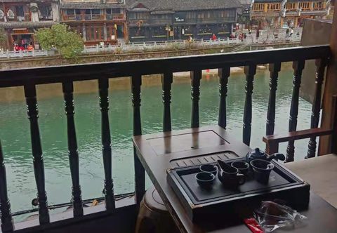 その他 Fenghuang Jingxi Riverside Chinese Inn