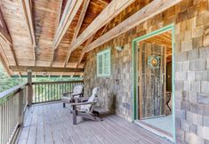 Others 5 Cozy Living Spaces and Large Yard - Inviting Custom Retreat