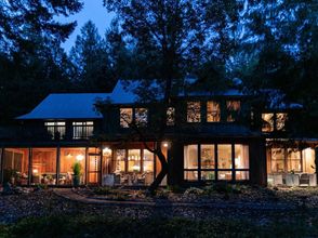Khác 4 Stunning Waterfront Retreat with Hot Tub and Stone Fireplace - Enchanting Escape