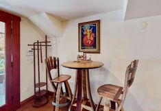 Others 5 Volunteer Park Vacation