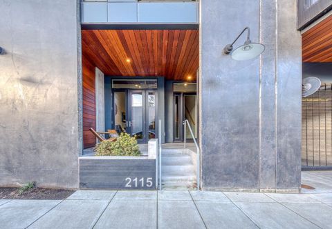 อื่นๆ Heart of Rose City - Q21 #2115