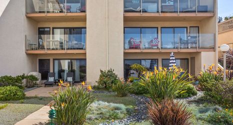 Others 2 Oceanfront Access and Heated Swimming Pool - Charming Coastal Retreat