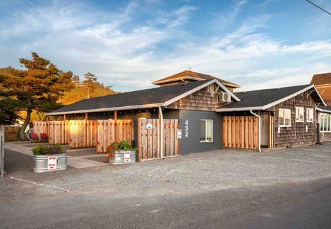 Khác Beachfront Access and Cozy Patio Area - Charming Cottage Haven