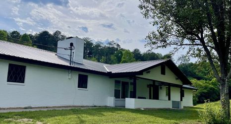 其他 2 Spacious Haven with Outdoor Pool and Game Room - Stunning Family Retreat