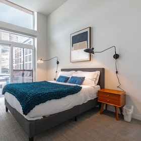 Logo11BR + Den | Gym, Rooftop | Bellevue | Sophari C,金郡公寓