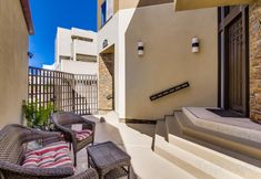 Others 4 Bayfront Rooftop Deck and Spacious Outdoor Living - Stunning Coastal Retreat