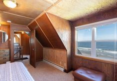 Khác 4 Sweeping Pacific Views and Spacious Living - Charming Coastal Retreat