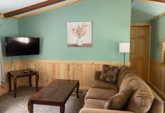 Lain-lain 7 Spectacular Hilltop Retreat-Garden, Deck, Playground, Views