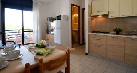 Others 2 Lovely apartment with balcony close to the beach