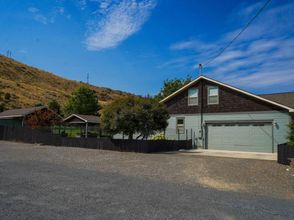 Others 4 Spacious Chef's Kitchen and Hot Tub - Beautiful Family Haven