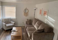 其他 4 Fire Pit and Spacious Open Concept Living - Charming Coastal Retreat