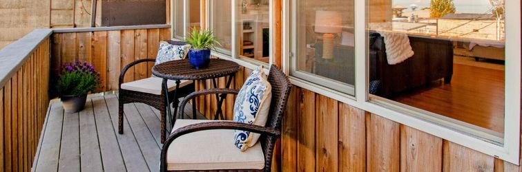 其他 Idyllic downtown studio with water views, free WiFi, full kitchen & modern touch