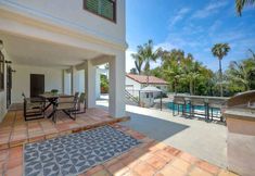 Others 6 Swimming Pool, Pickleball Courts, and Volleyball Court - Luxurious Coastal Haven