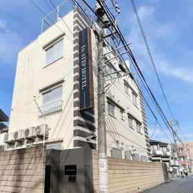 Hotel Exterior 1 1st Step Hotel, GLUCK 호텔