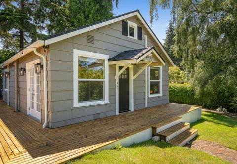 Others Gorgeous Outdoor Deck and Separate Studio - Cozy Craftsman Escape
