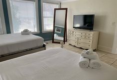 기타 2 Open Living Area and Direct Deck Access - Cozy Haven