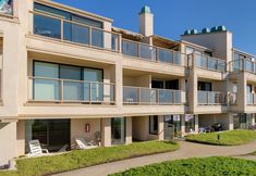 Lainnya 2 Ocean View Patio and Beach Access - Spacious Coastal Haven