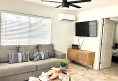 其他 7 Private Front Yard and Close to Beach - Charming Coastal Retreat