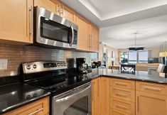 Others 6 Heated Pool and Beach Access - Stunning Coastal Retreat